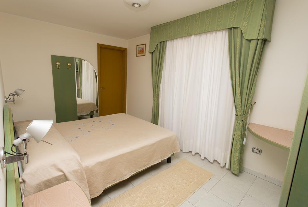 Hotel Grillo Nuoro Szoba fotó